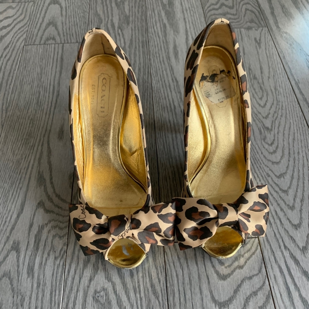 Beautiful Coach Heels💖💫 - Picture 9 of 9